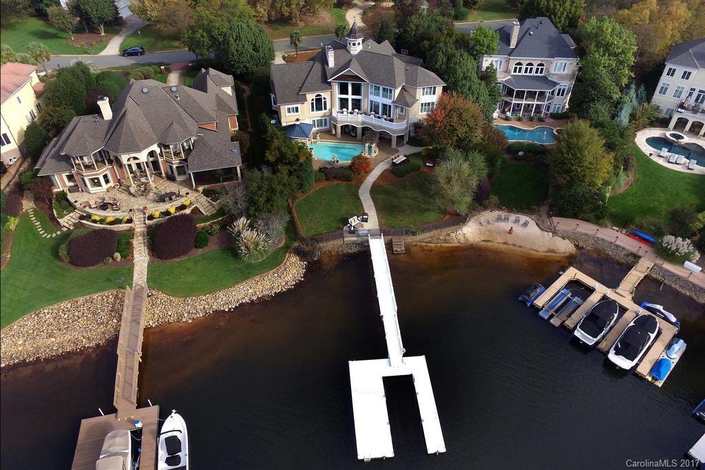 The Peninsula - Residential