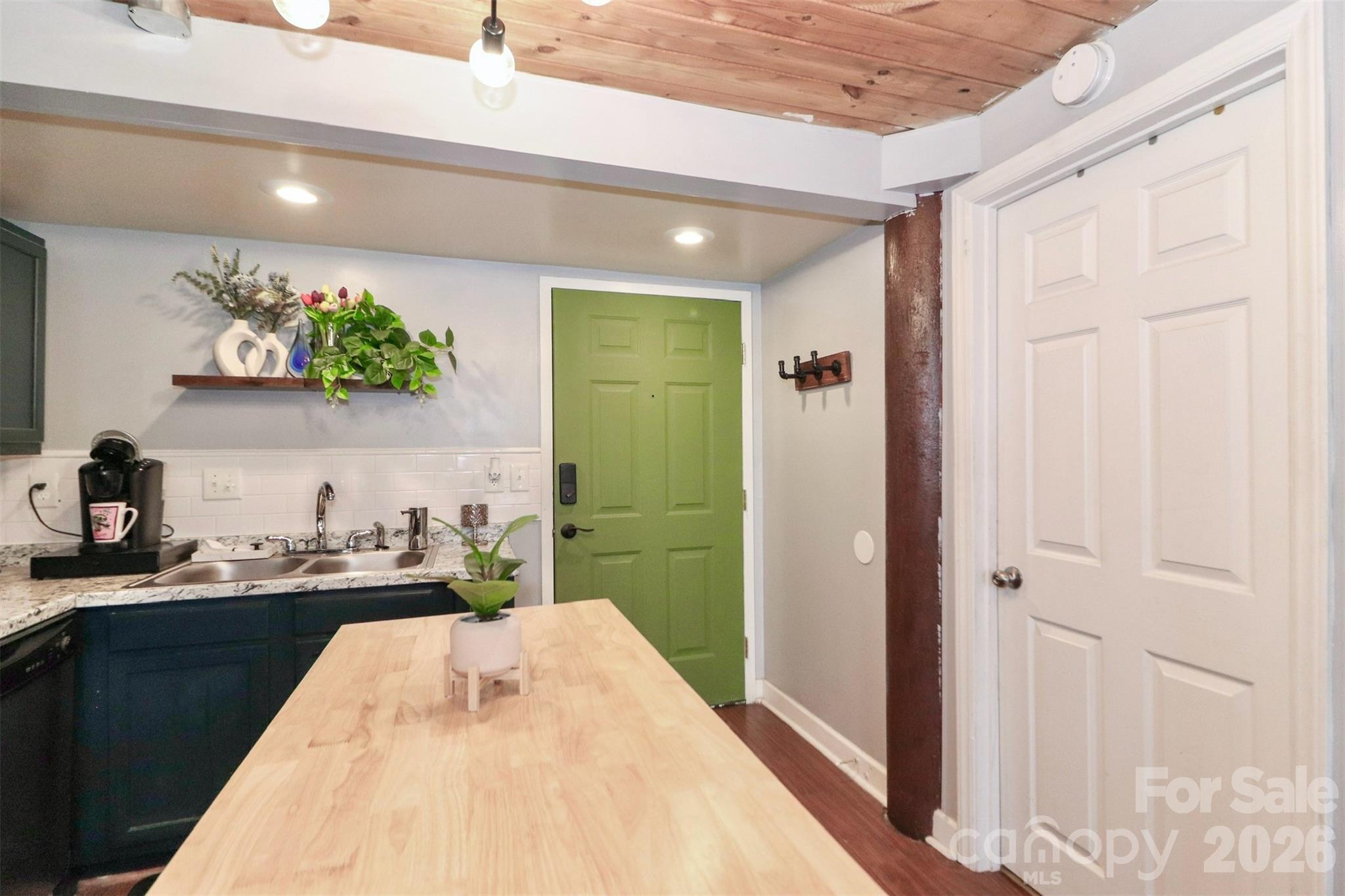 FoxRidge Lofts - Residential