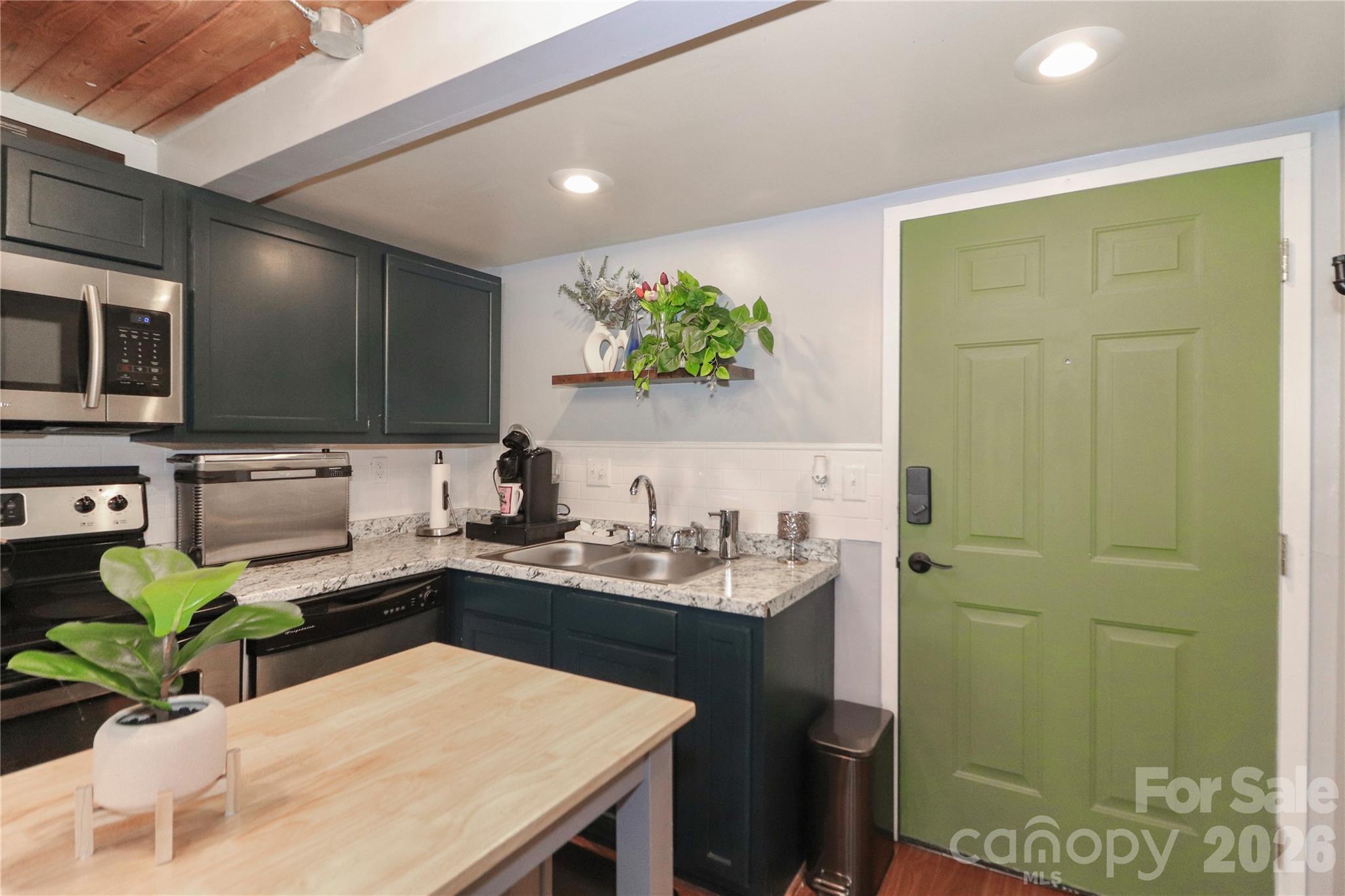 FoxRidge Lofts - Residential