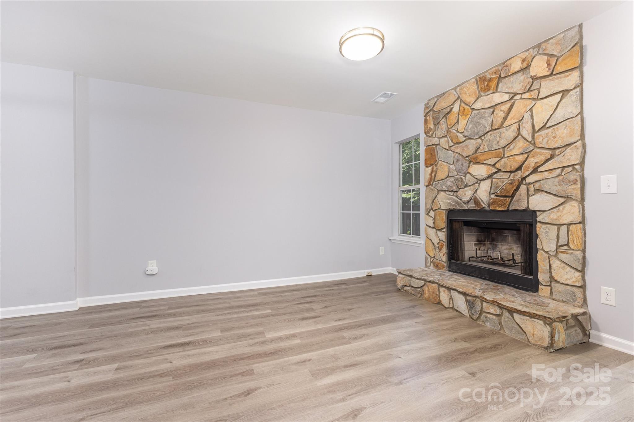 6319 Windsor Gate Lane