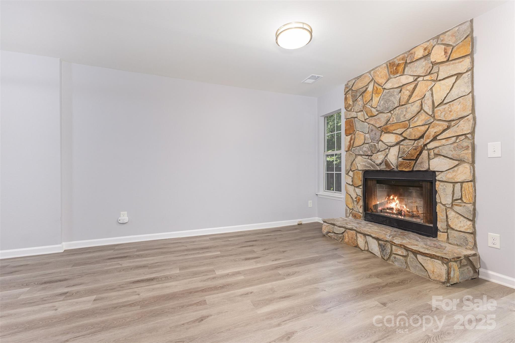 6319 Windsor Gate Lane