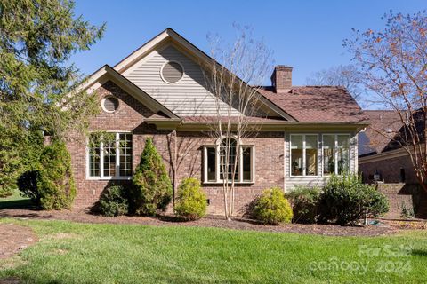 A home in Hendersonville