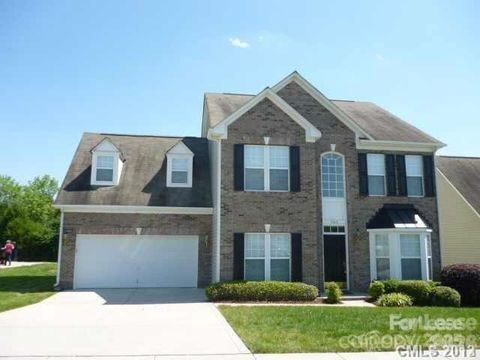 Photo of 2612 Sunberry Lane NW, Concord, NC 28027 (MLS # 4381298)