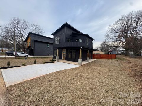 Photo of 502 Milton L Taylor Street, Kannapolis, NC 28083 (MLS # 4338022)