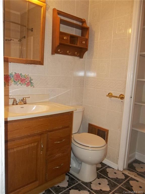 Unknown - Residential Lease