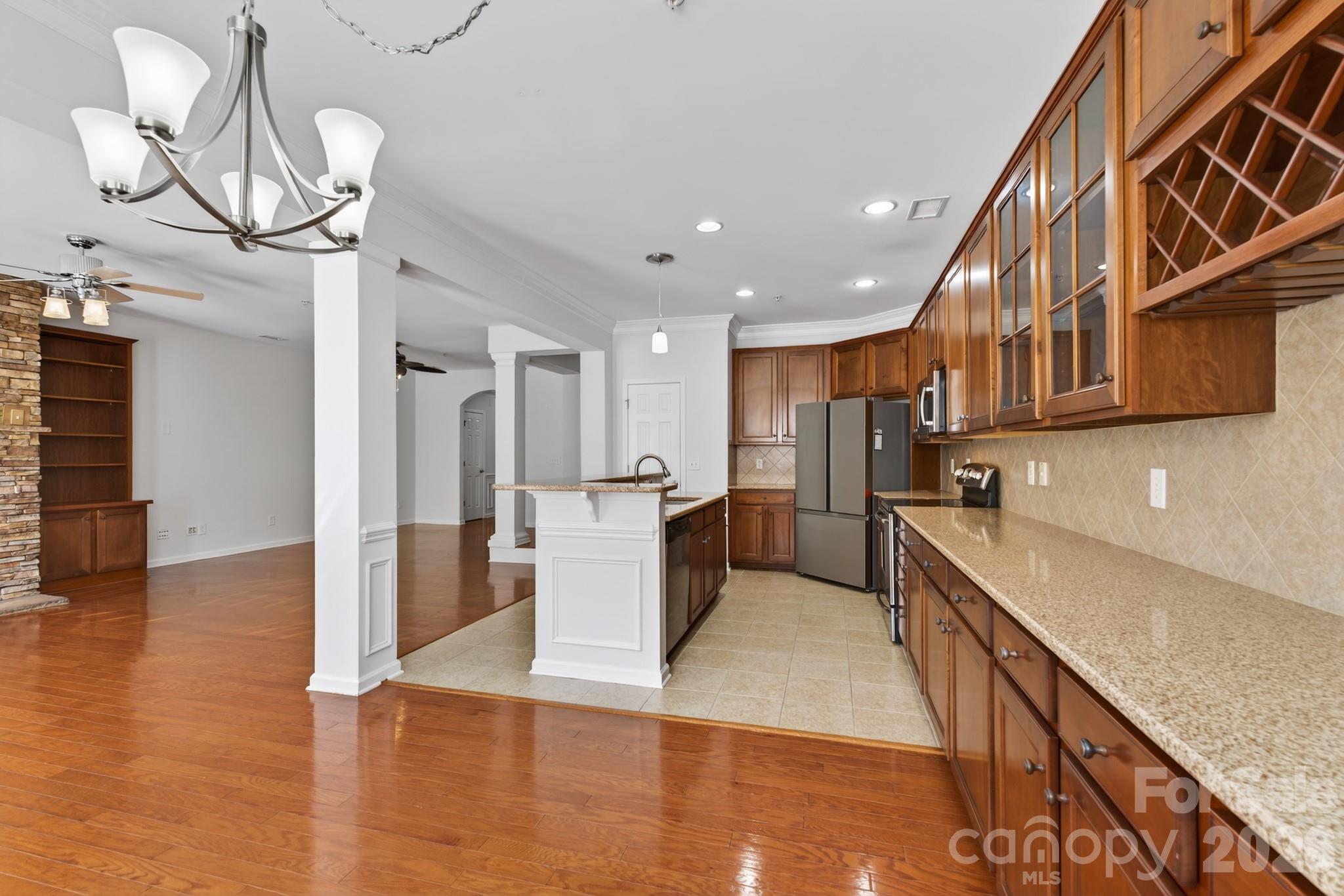 Lake Shore - Residential