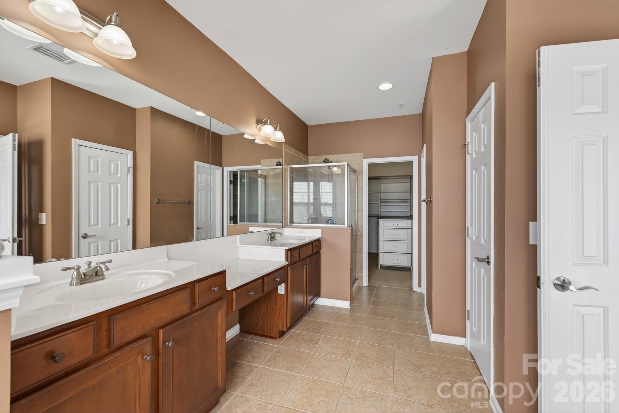 Lake Shore - Residential