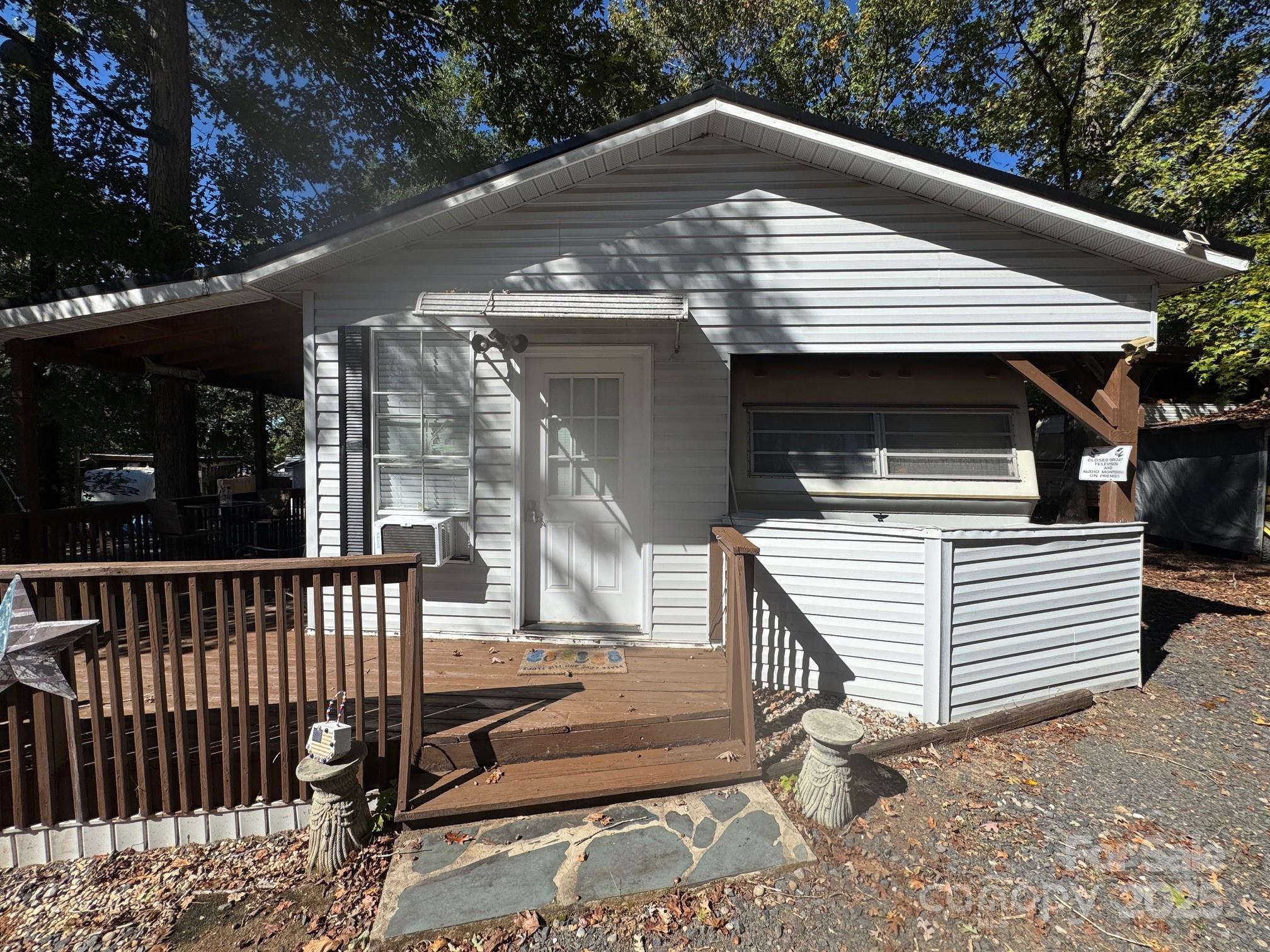 Twin Harbor - Residential