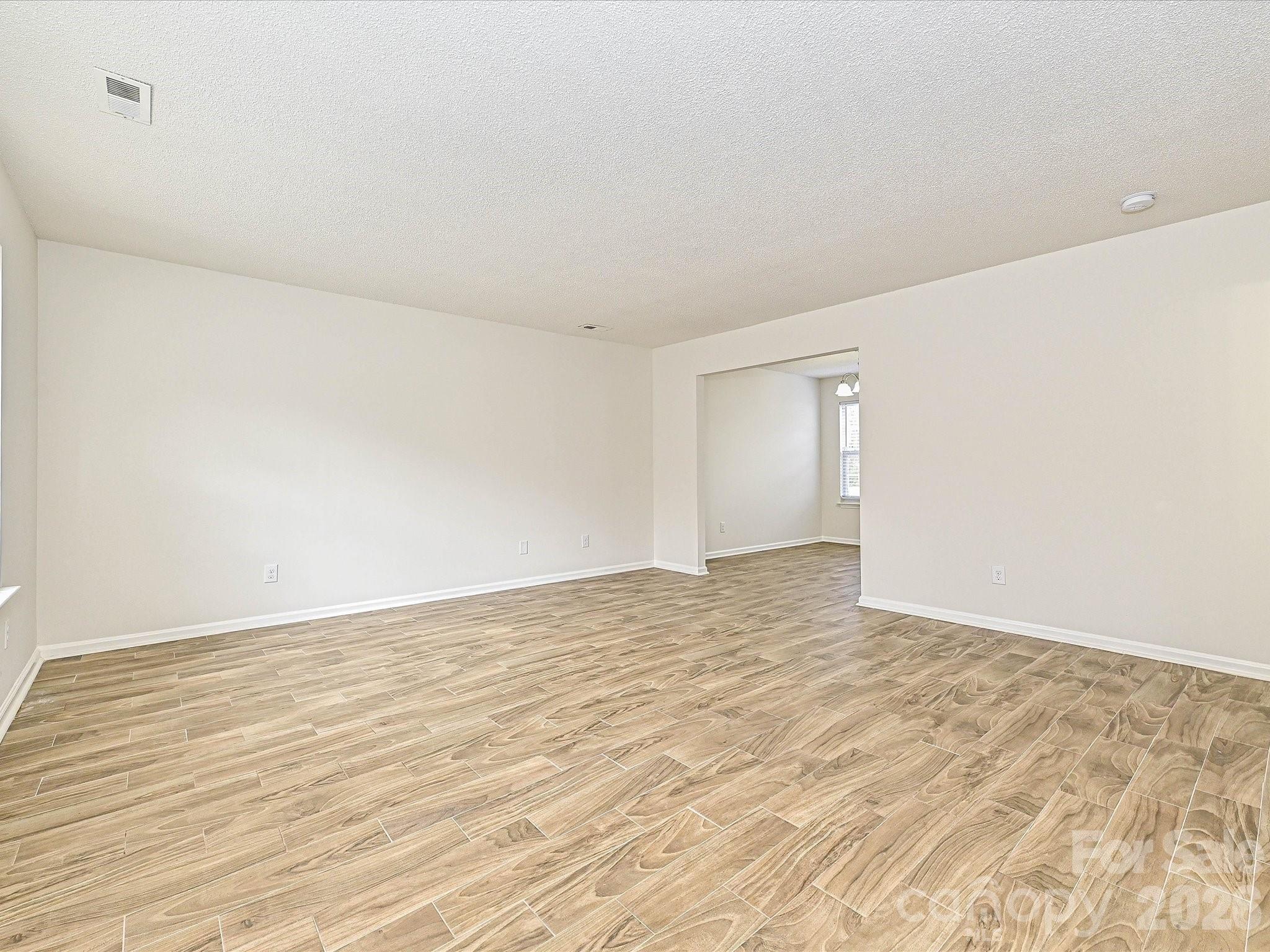 2824 Fairstone Avenue