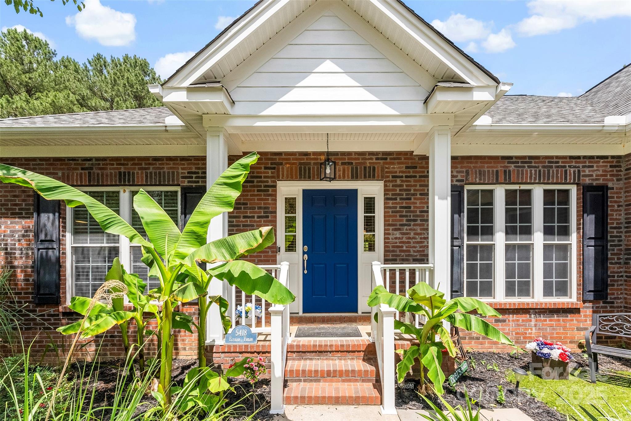 5418 Commodore Place