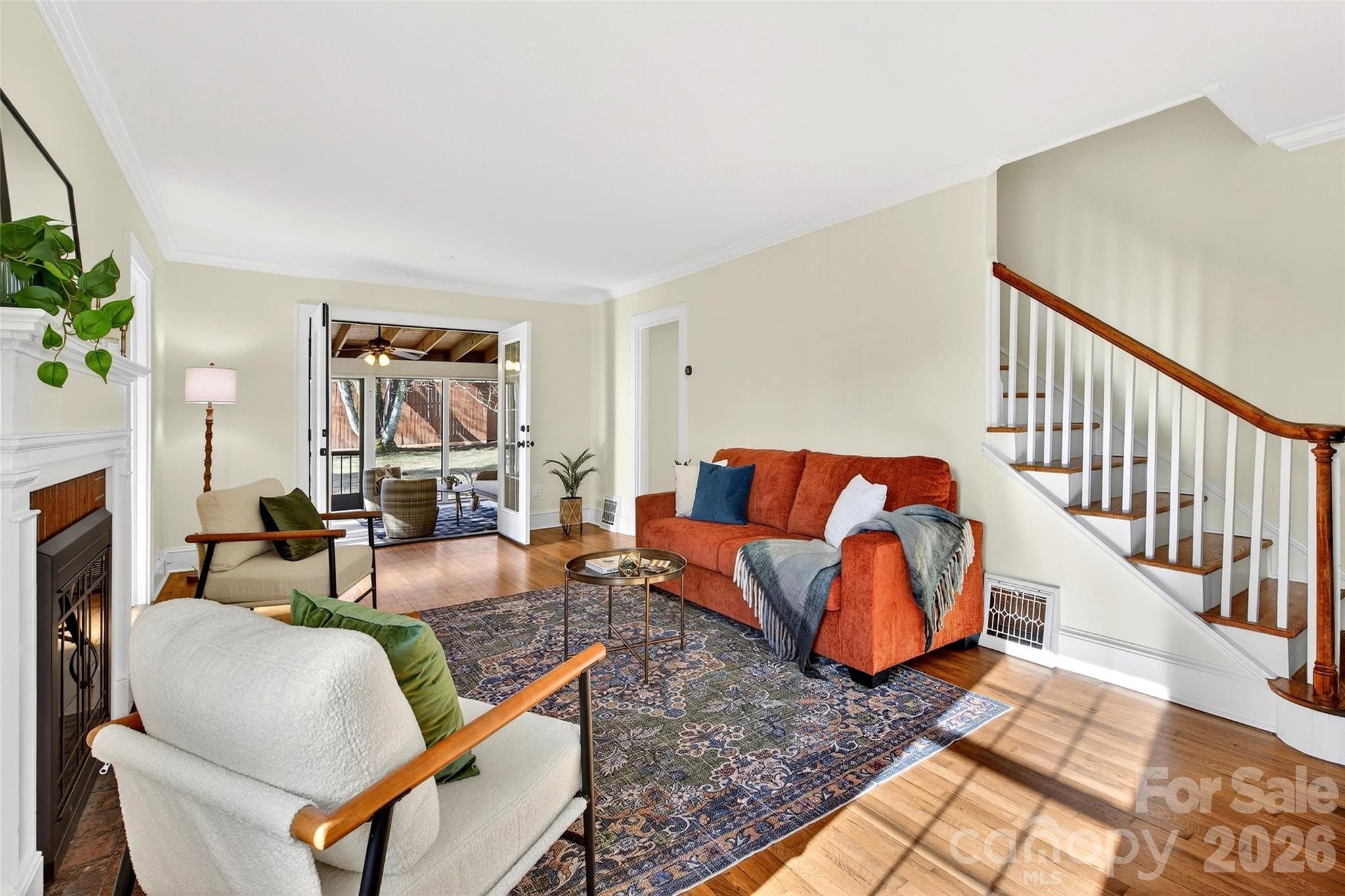 109 N Dougherty Street