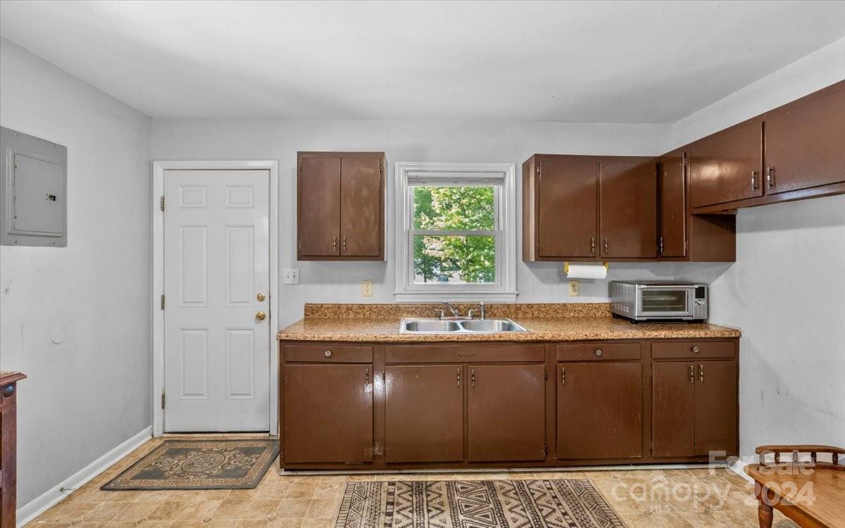 Wayside Estate - Residential