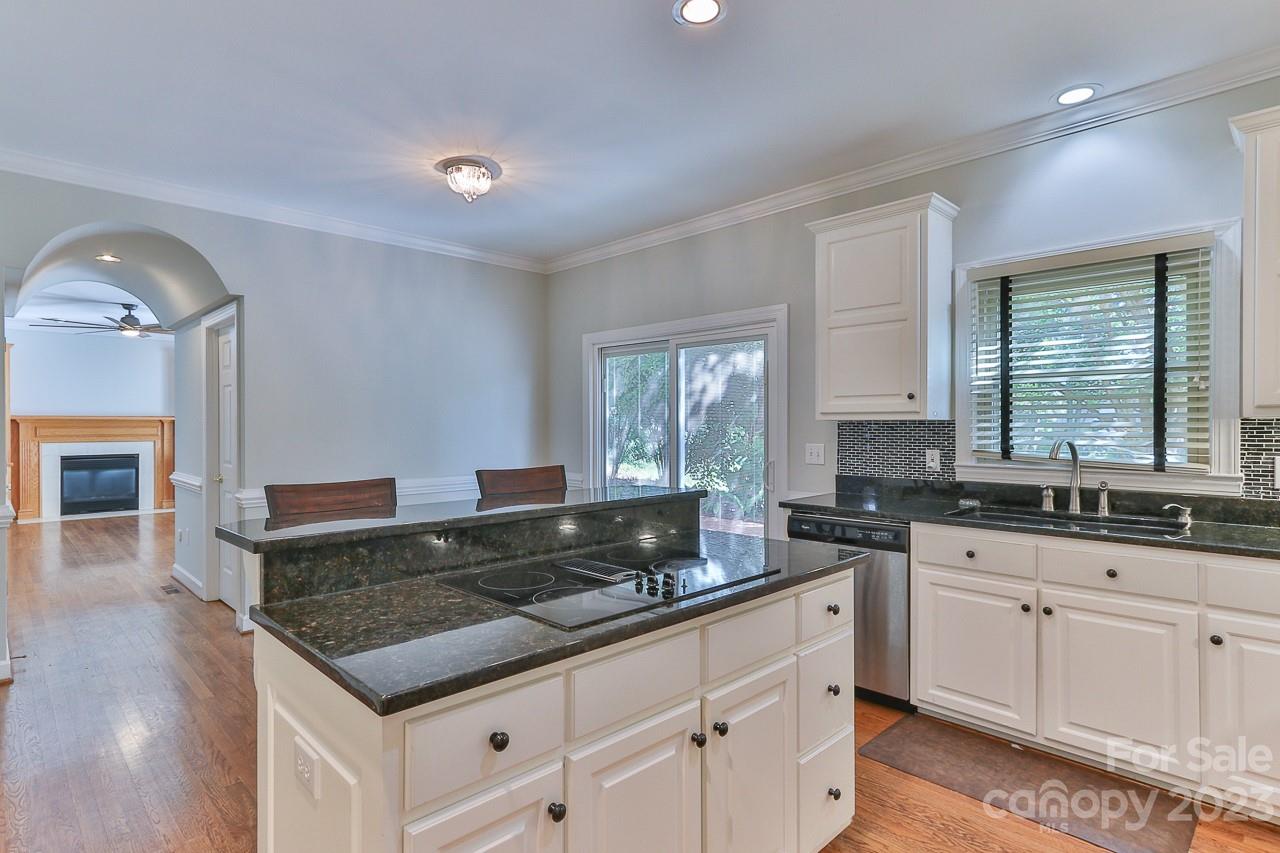 Moores Ferry - Residential