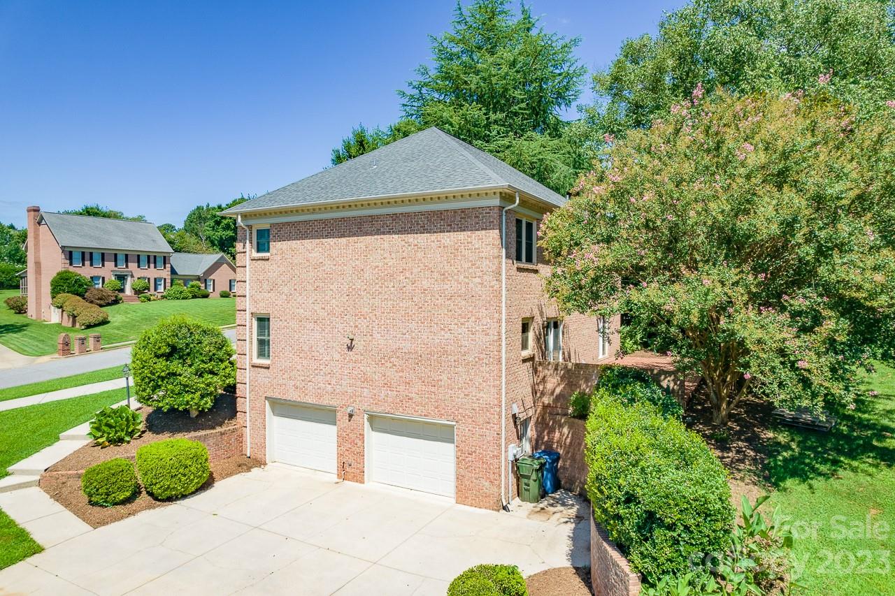 Moores Ferry - Residential