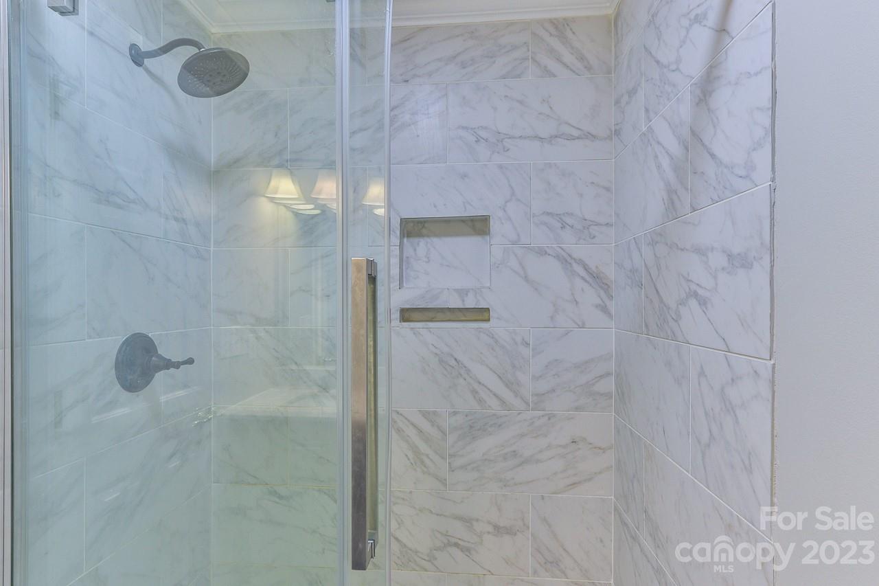 Moores Ferry - Residential