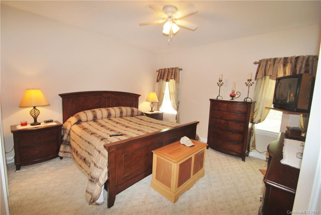 Roberta Farms - Residential