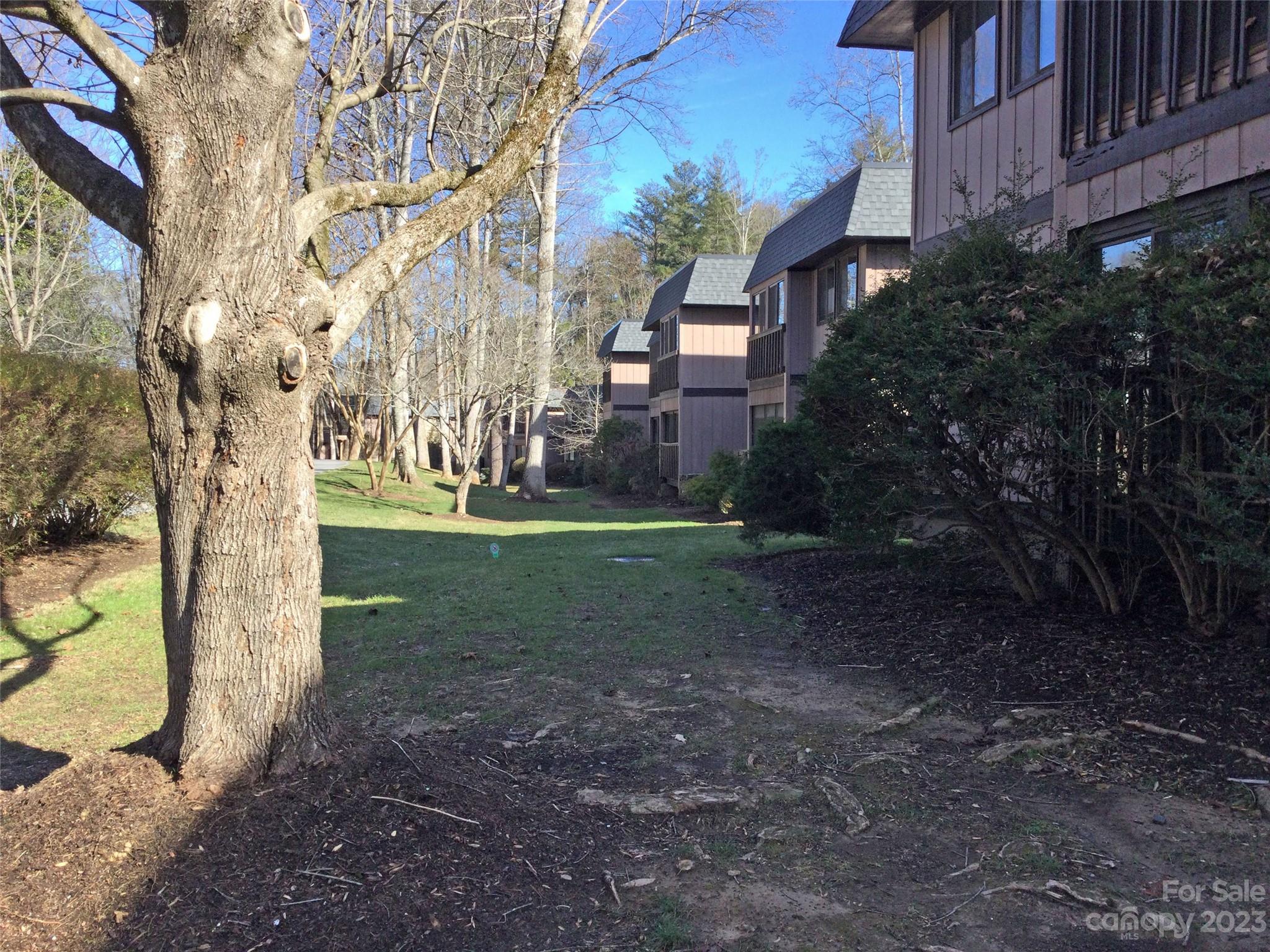 Laurel Park Villas - Residential