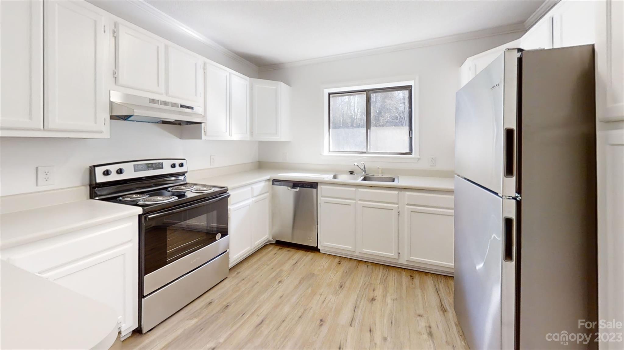 Laurel Park Villas - Residential