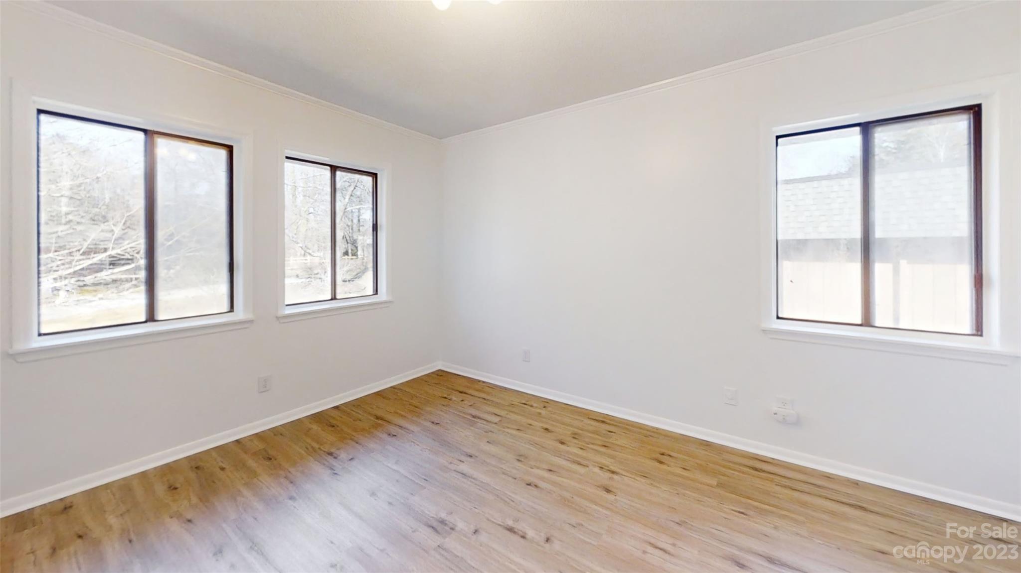 Laurel Park Villas - Residential