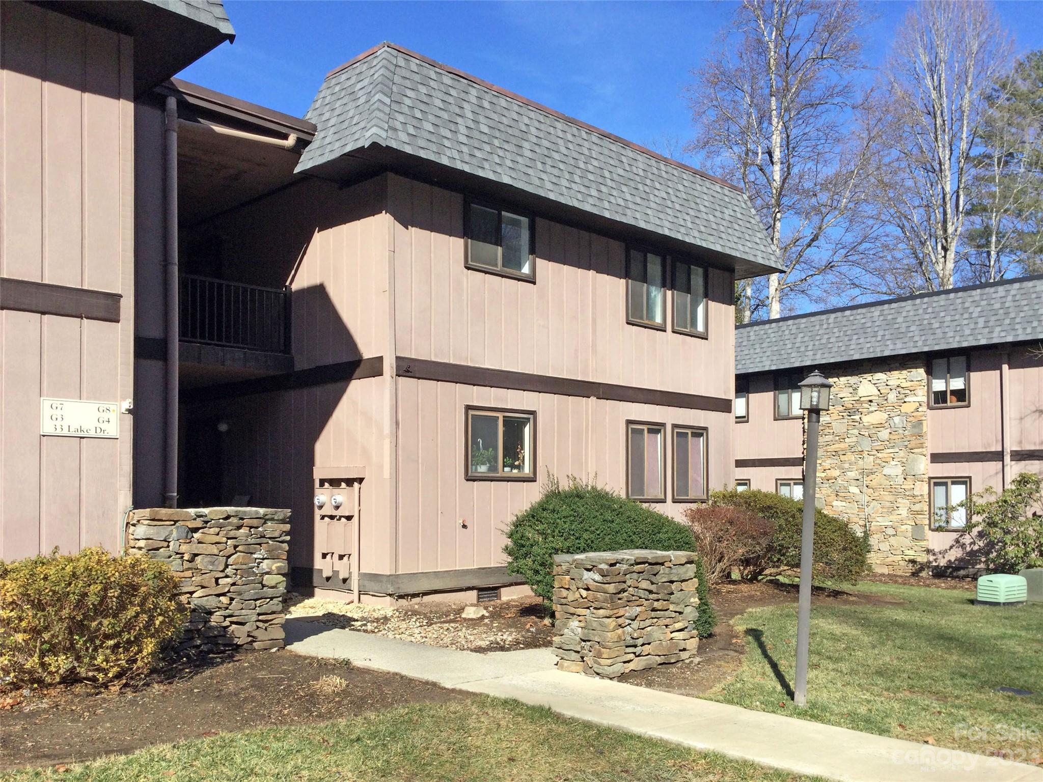 Laurel Park Villas - Residential