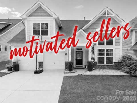 Photo of 1204 Woodglen Lane, Matthews, NC 28104 (MLS # 4374771)