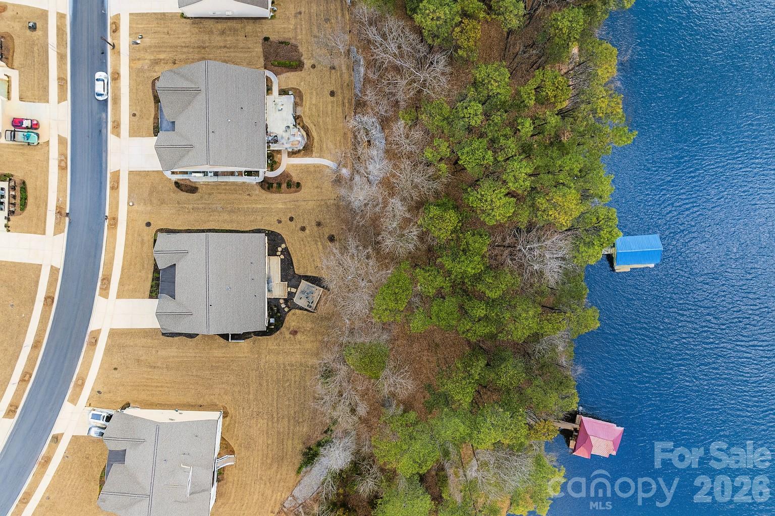 Imagery On Mtn Island - Residential