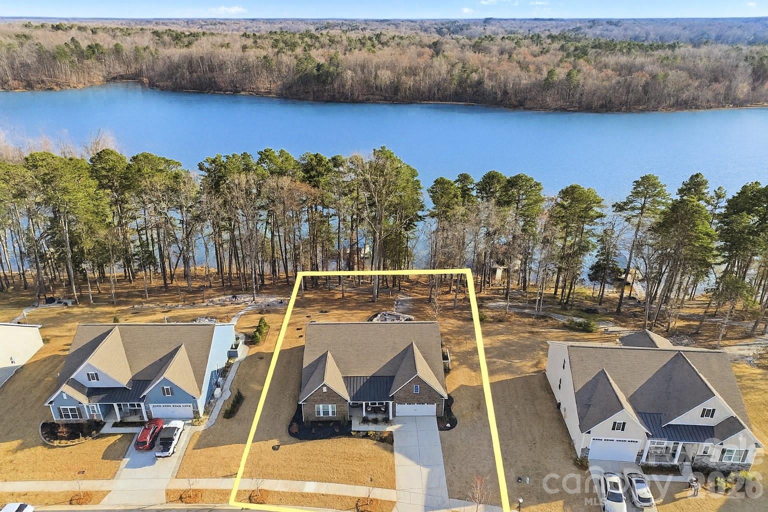 Imagery On Mtn Island - Residential