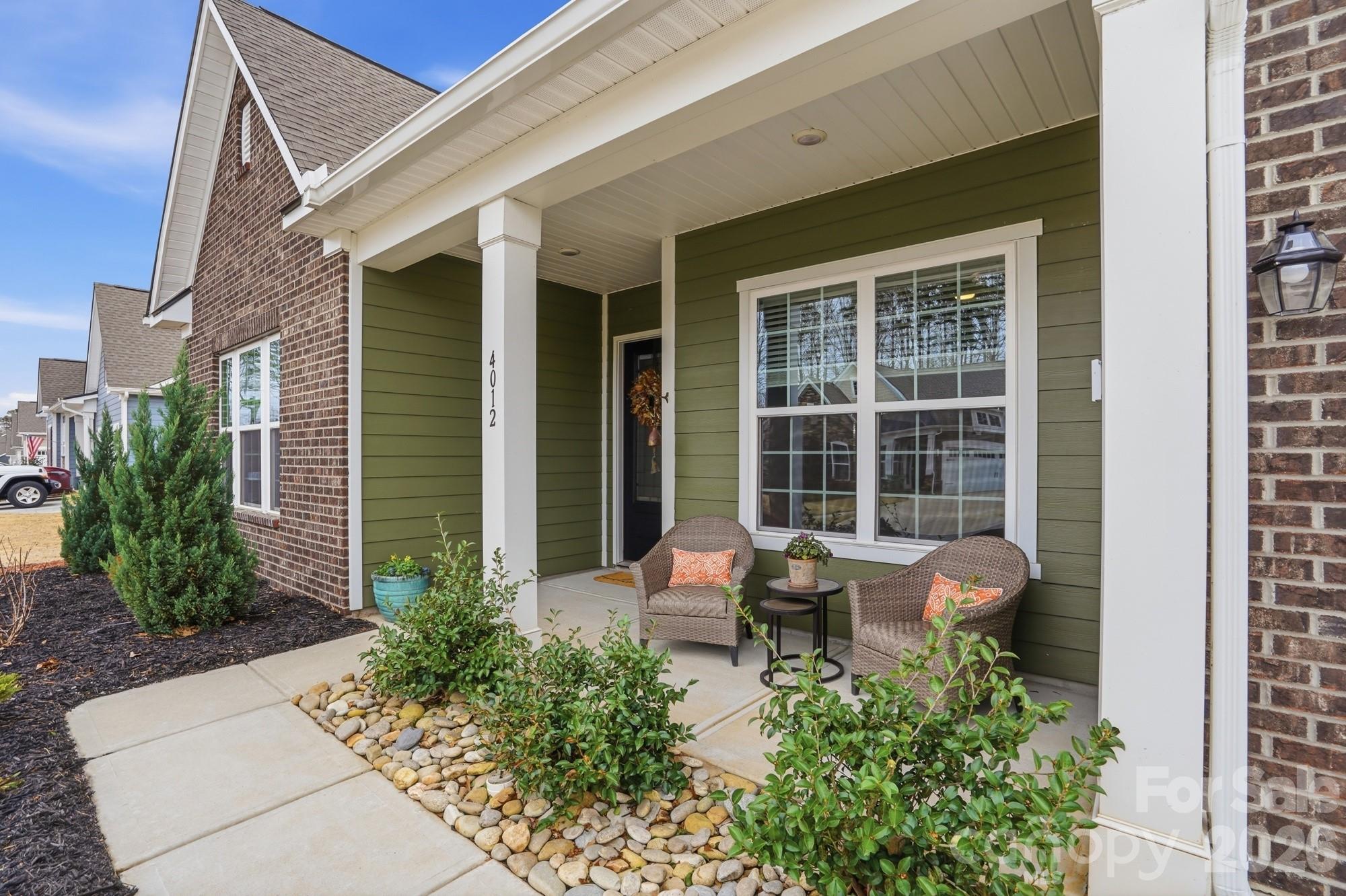 Imagery On Mtn Island - Residential