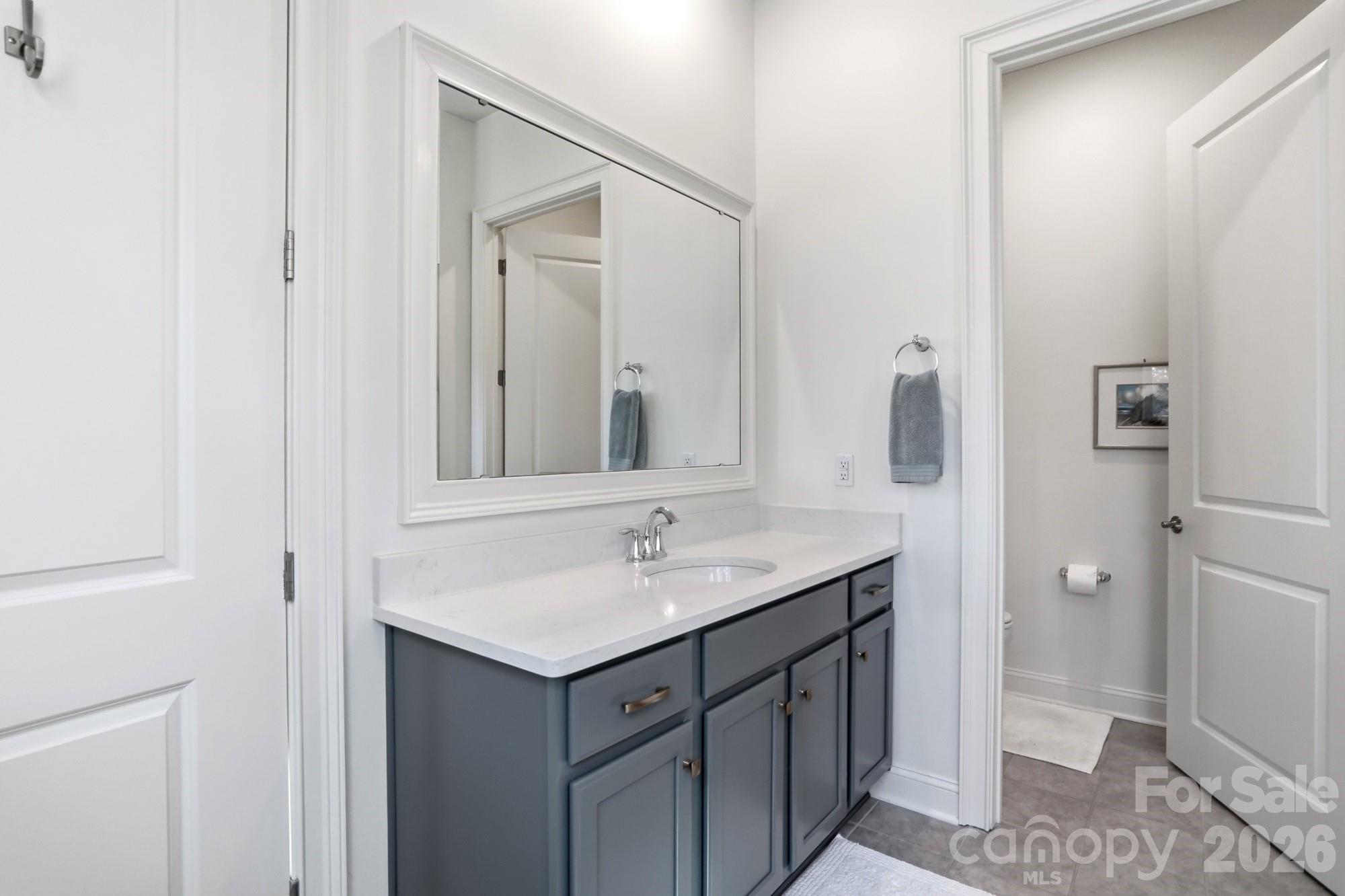 Imagery On Mtn Island - Residential