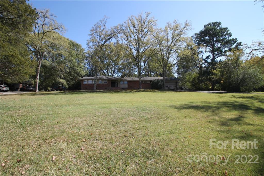 Country Club Estates - Residential Lease