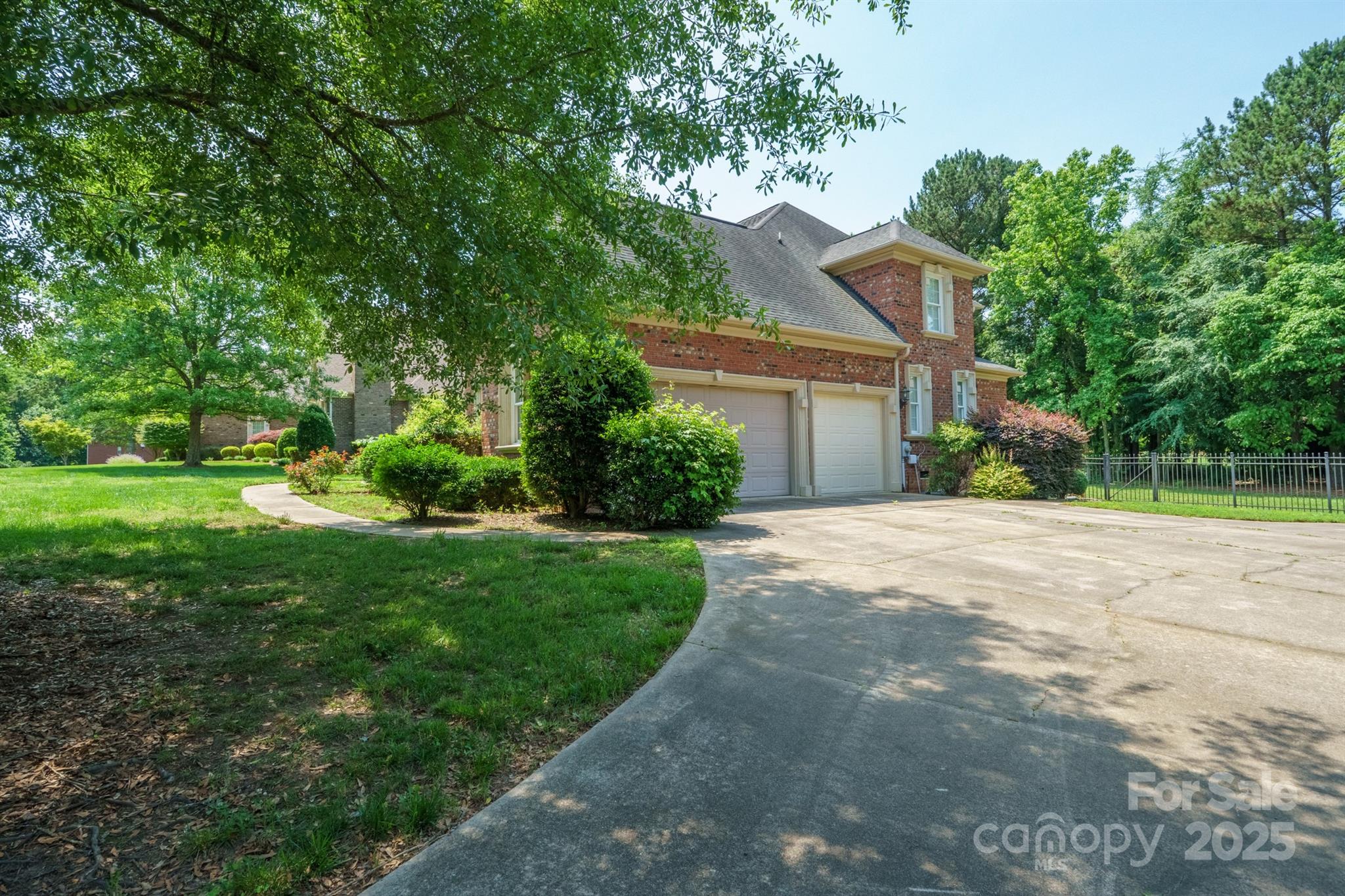 100 Woodwinds Drive