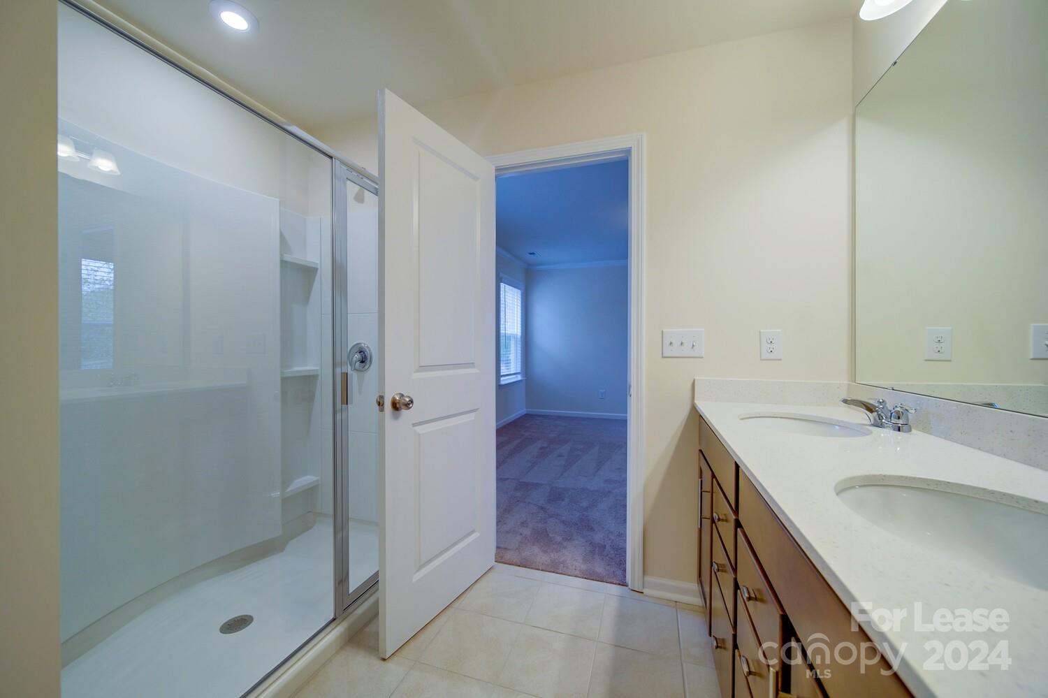 Starmount Cove - Residential Lease