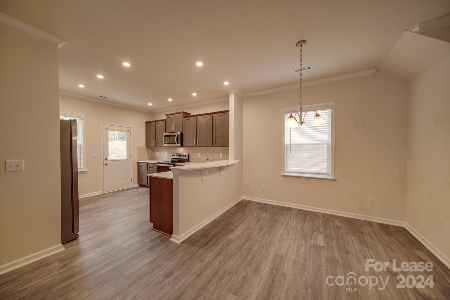 Starmount Cove - Residential Lease