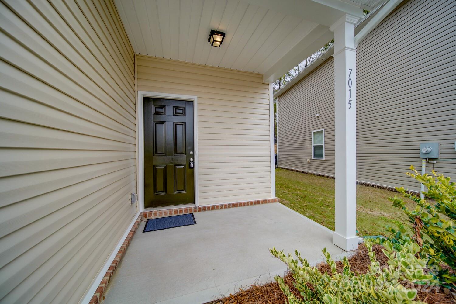 Starmount Cove - Residential Lease