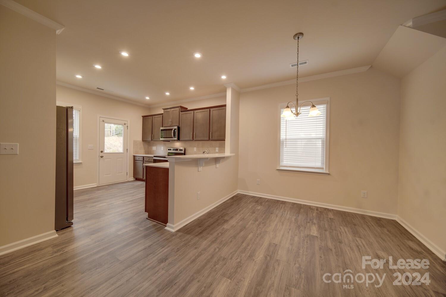 Starmount Cove - Residential Lease