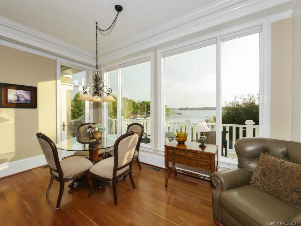 The Peninsula - Residential