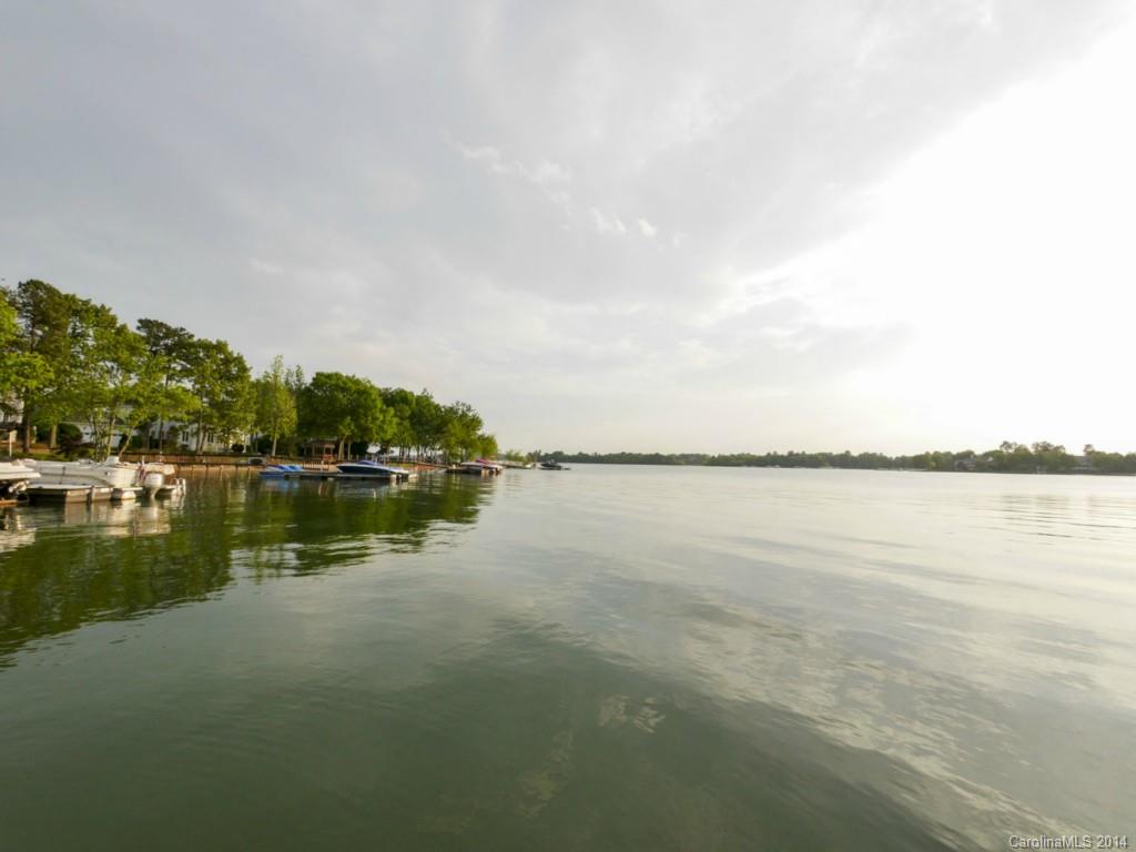 The Peninsula - Residential