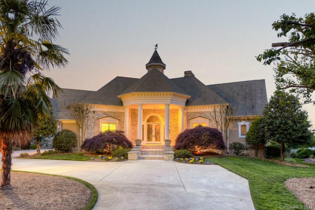 The Peninsula - Residential