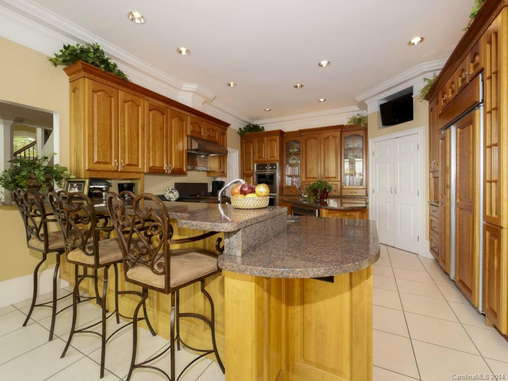 The Peninsula - Residential