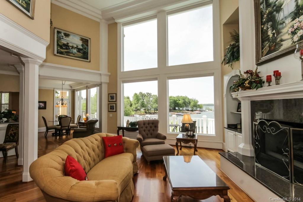 The Peninsula - Residential