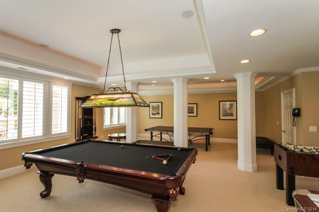 The Peninsula - Residential