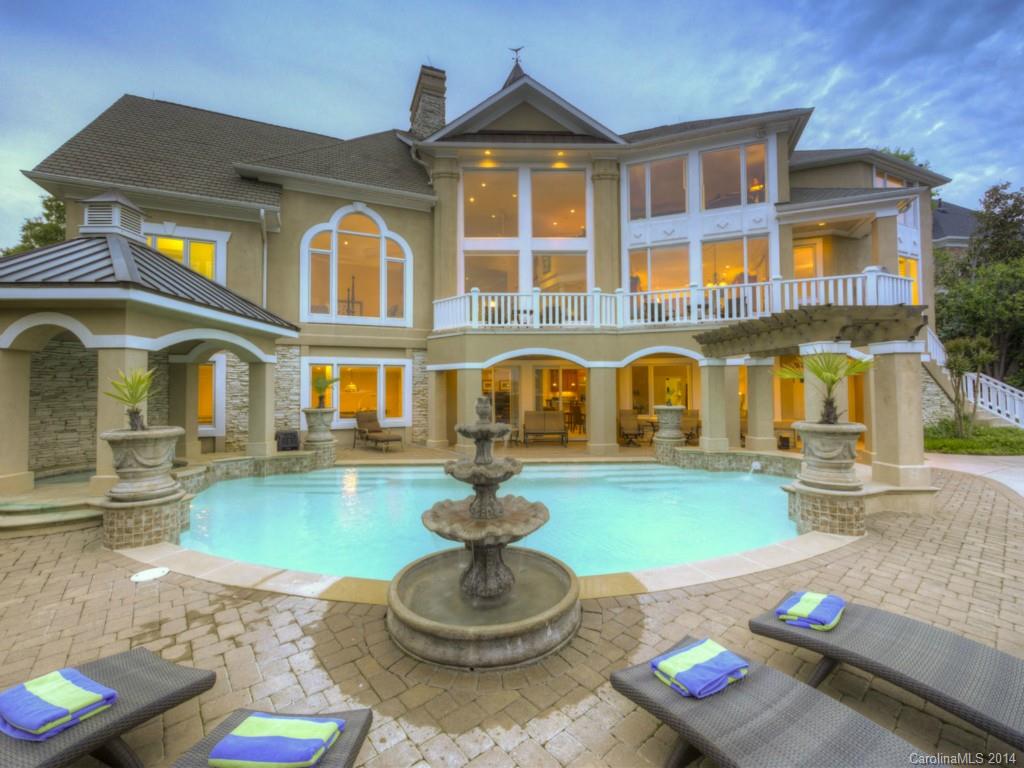 The Peninsula - Residential