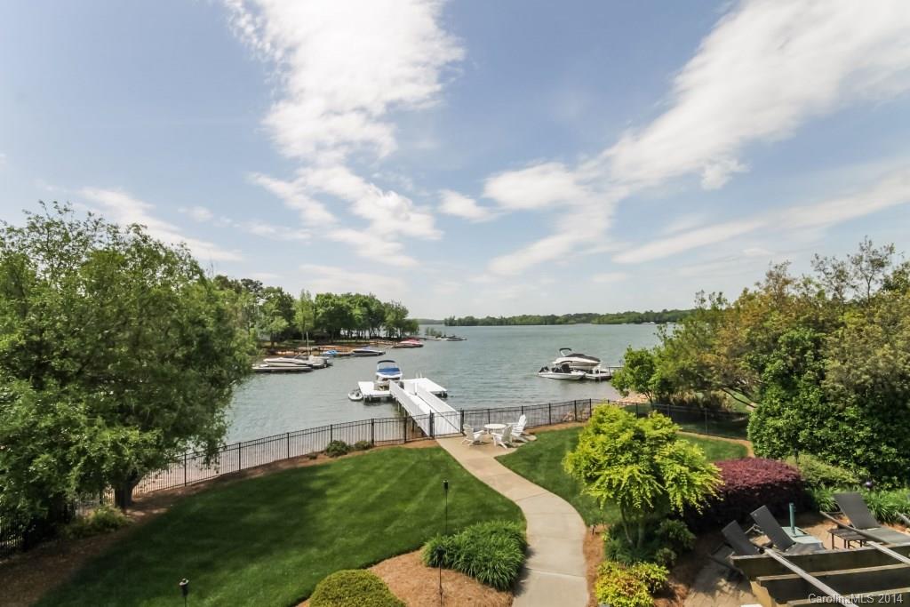 The Peninsula - Residential