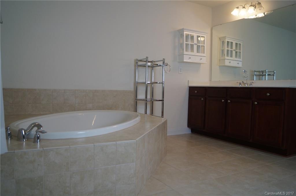 Waterlyn - Residential