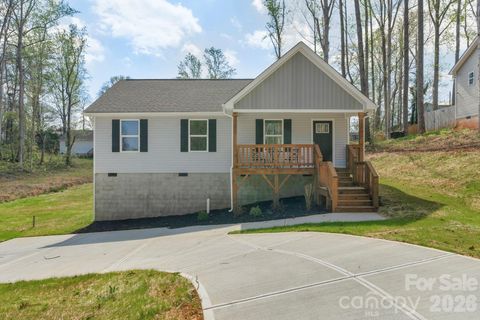 240 Parkland Drive Forest City NC 28043