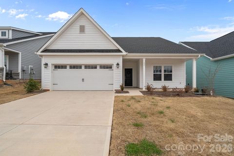 Photo of 157 Montgomery Place, Mount Gilead, NC 27306 (MLS # 4349923)