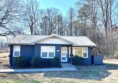 7172 Old Plank Road Stanley NC 28164