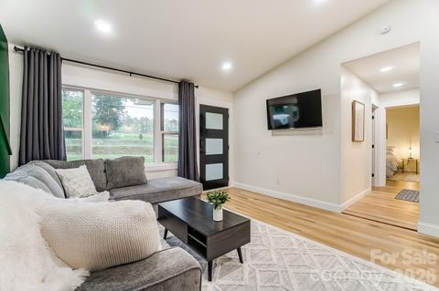 Photo of 7172 Old Plank Road, Stanley, NC 28164 (MLS # 4332507)