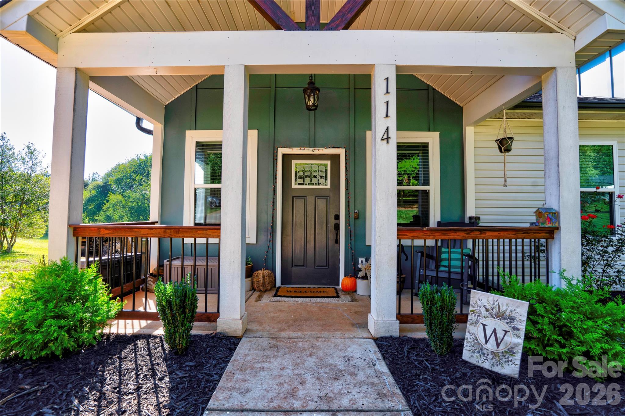 114 Crestbrook Circle