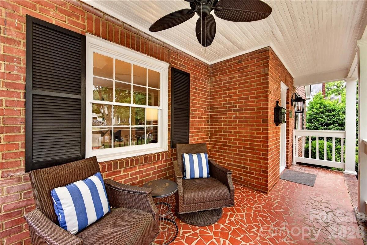2121 Charlotte Drive